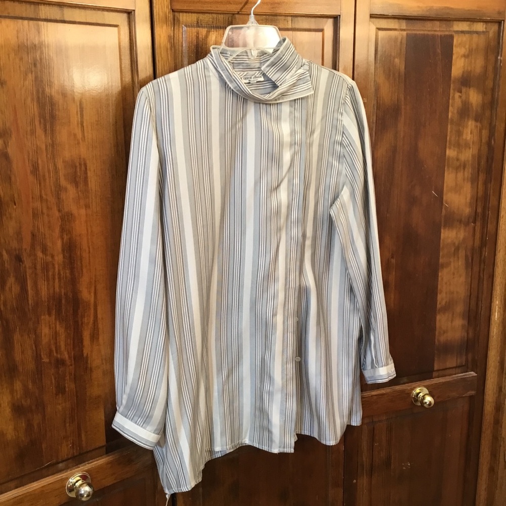 Armani left offset button down shirt, 'IT 44', silk,